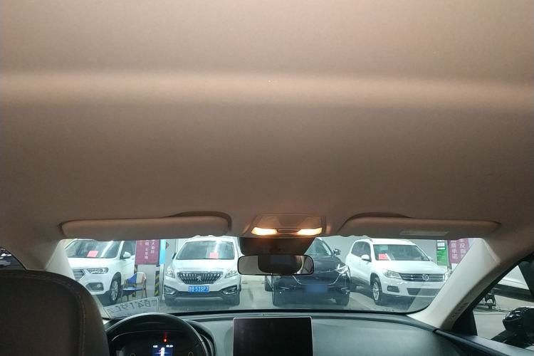 Used Hongqi E-QM5 2022 431 km Charge & Enjoy Edition