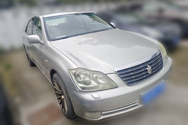 Used Toyota Crown 2005 3.0L Royal
