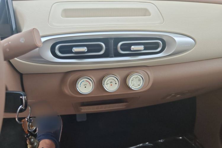 Used Wuling Hongguang MINIEV 2025 Four-Door Version Advanced Edition