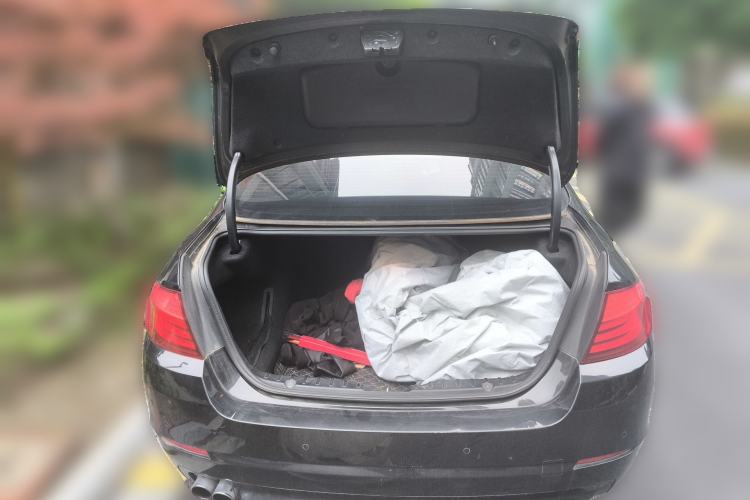 Used BMW 5 Series 2012 530Li Leading Model Trunk