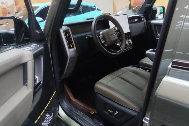 Used iCAR V23 2025 501 Four-Wheel Drive Advanced Version
