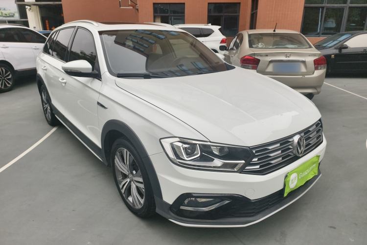 Used Volkswagen C-TREK 2020 1.5L Automatic Comfort Model Front Right 45 Deg