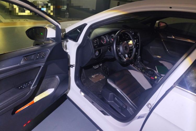 Used Volkswagen Golf 2018 280TSI Automatic R-Line Model Driver Seat