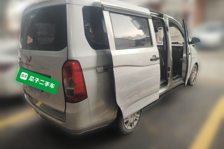 Used Wuling Rongguang V 2018 1.5L Standard Version Rear Right 45 Deg