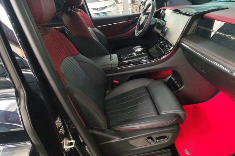 Used GAC Trumpchi M8 2025 Zongshi Series Super Hybrid Edition Right Front Seat