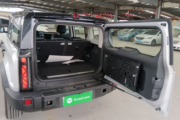 Used iCAR 03 2024 501km Two-Wheel Drive Long-Range Version Trunk