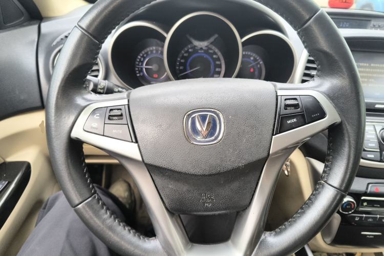 Used CHANGAN Eado 2015 1.6L Manual Luxury Model China V Standard Steering Wheel