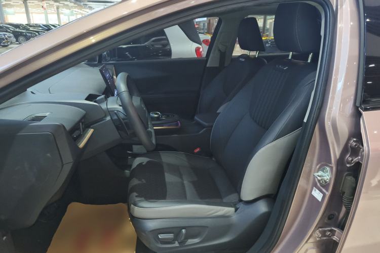 Used Toyota bZ3 2023 616 km Long-Range Premium
