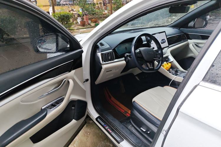 Used BYD Song PLUS New Energy 2023 Champion Edition EV 520KM Prestige Model
