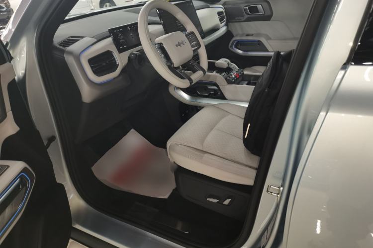 Used Formula Leopard Titanium 3 2025 501KM All-Wheel Drive Intelligent Driving Ultra Version