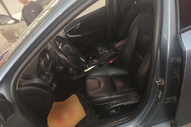 Used Volvo V40 2017 T3 Zhiyi Edition Left Front Seat