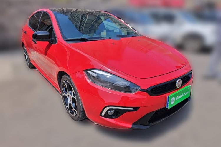 Used Fiat Ottimo 2015 1.4T Automatic Night Edition Front Right 45 Deg