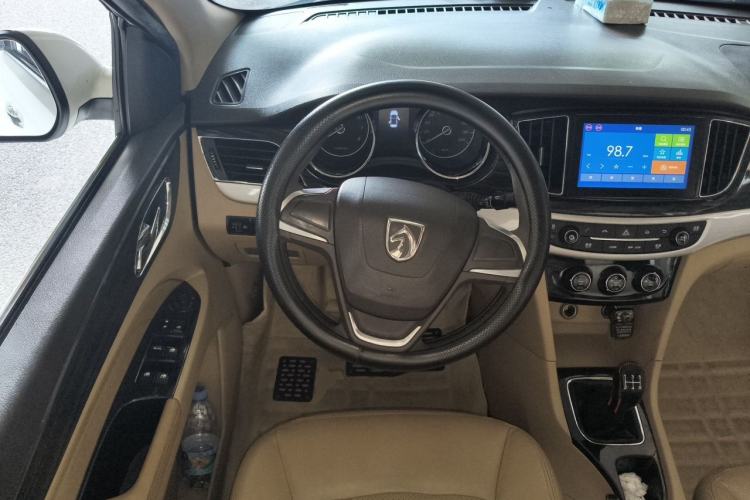 Used Baojun 730 2016 1.5L Manual Comfort Version 7 Seats China V Emission Standard