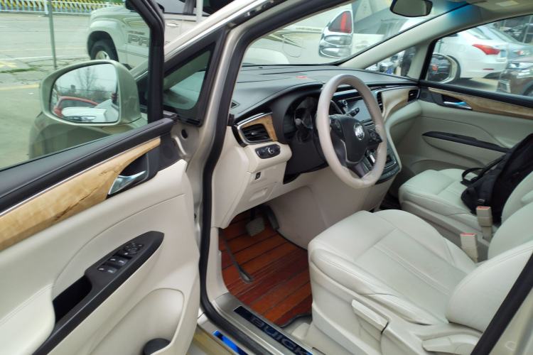 Used Buick GL8 2017 ES 28T Comfort Model China V Standard