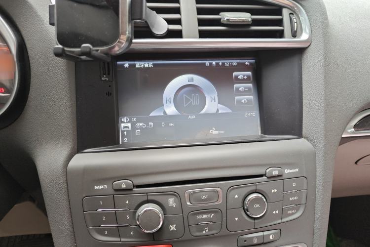 Used Citroen C4L 2013 1.8L Automatic Jingzhi Edition Audio And AC Panel