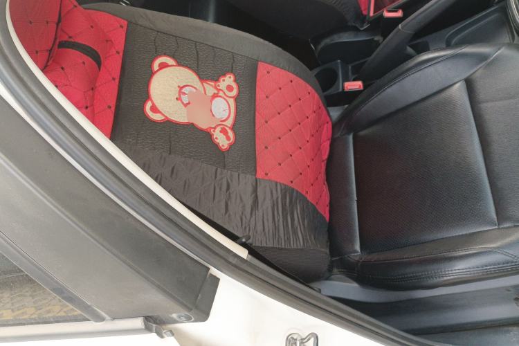 Used Volkswagen Polo 2016 1.4L Manual Fashion Model Right Front Seat