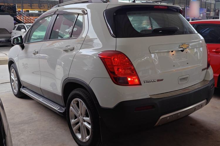 Used Chevrolet Trax 2016 1.4T Manual Two-Wheel Drive Comfort Version with Sunroof