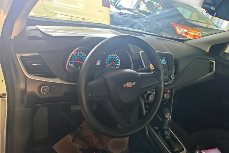 Used Chevrolet Cavalier 2016 1.5L Automatic Enjoyment Edition Center Console