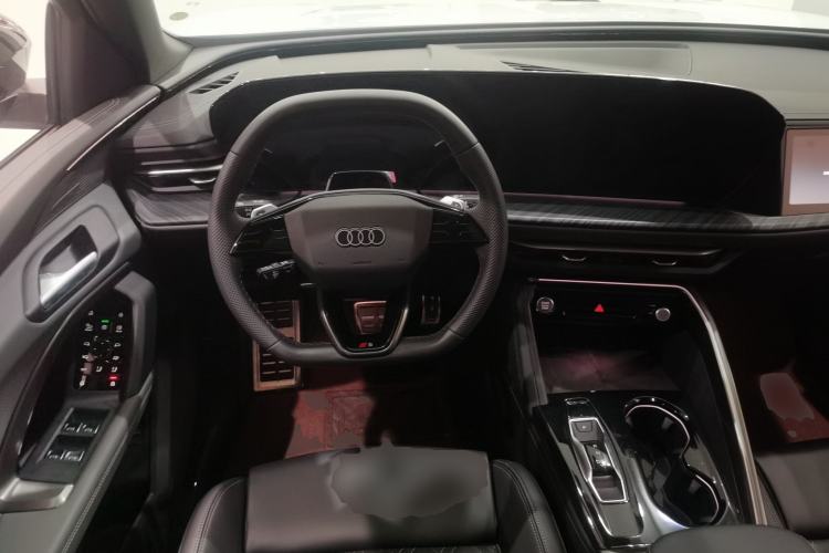 Used Audi Q5L 2026 Model Range: Intelligent Hybrid Premium Edition Steering Wheel