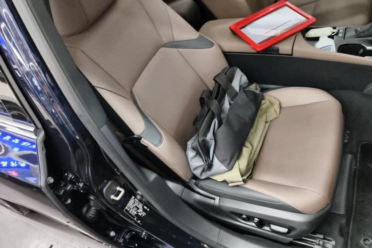 Used Lexus ES 2023 200 Excellence Edition