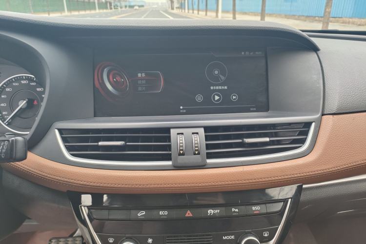 Used BORGWARD BX7 2016 28T Four-wheel Drive Luxury Edition 5 Seats
