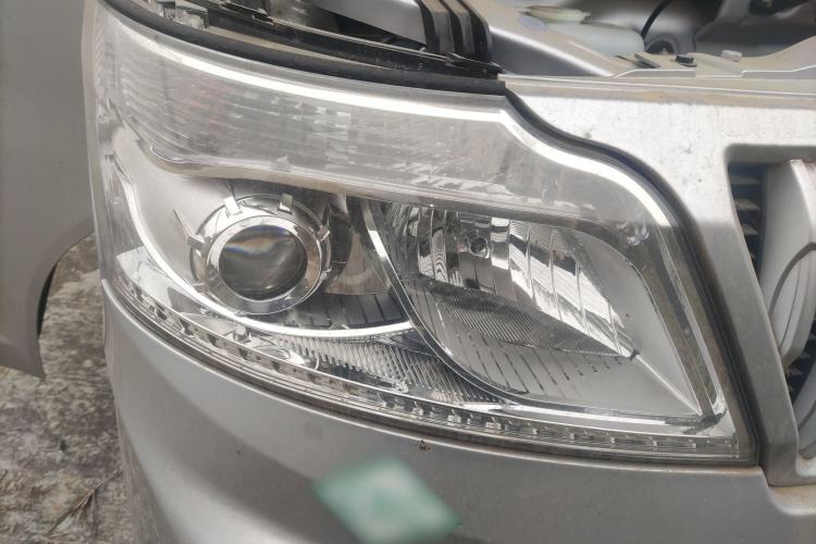 Used Chana Ruixing M60 2023 1.6L CNG Comfort-Grade 6-Seater Passenger Vehicle
