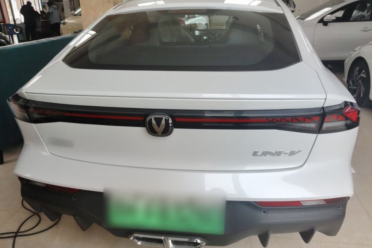 Used CHANGAN UNI-V iDD 2024 Blue Whale Smart Electric iDD 136km Smart & Fun Model