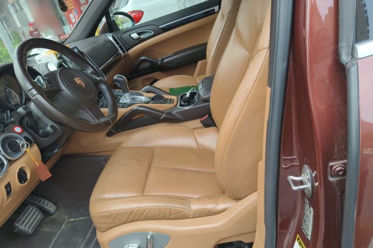 Used Porsche Cayenne 
