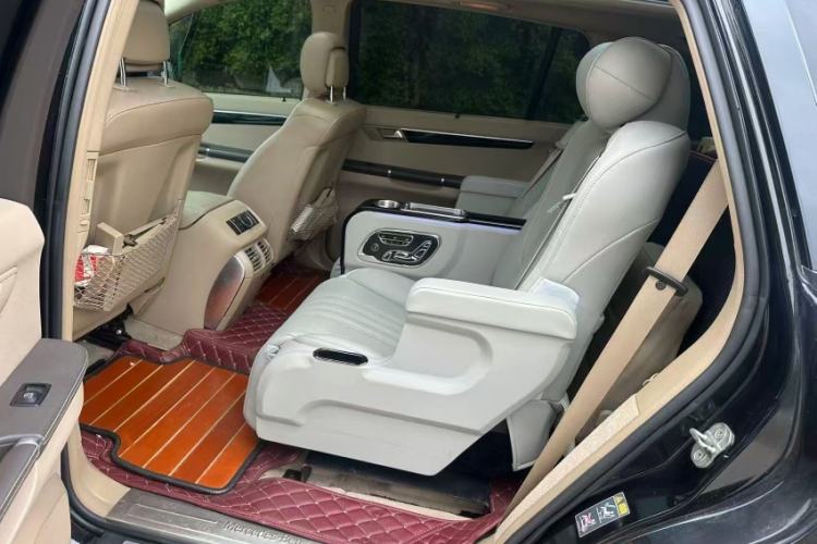 Used Mercedes-Benz R-Class 2017 R 320 4MATIC Business Edition Prestige Model
