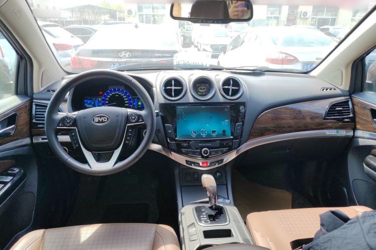 Used BYD S7 2016 2.0T Automatic Prestige Plus
