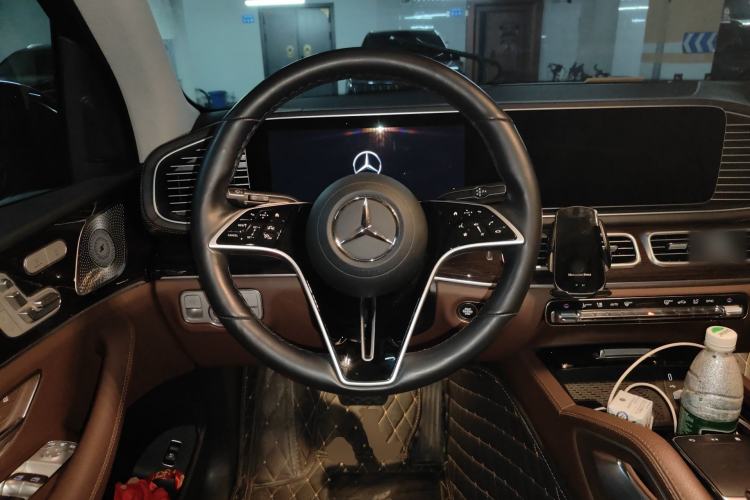 Used Mercedes-Benz GLE 2025 GLE 350 4MATIC Stylish Model Steering Wheel