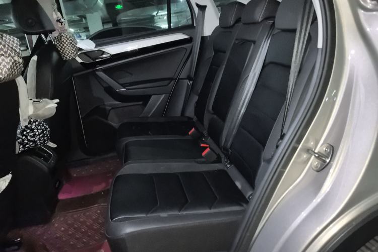 Used Volkswagen Tayron 2019 330TSI Two-Wheel Drive Luxury Model China VI Standard
