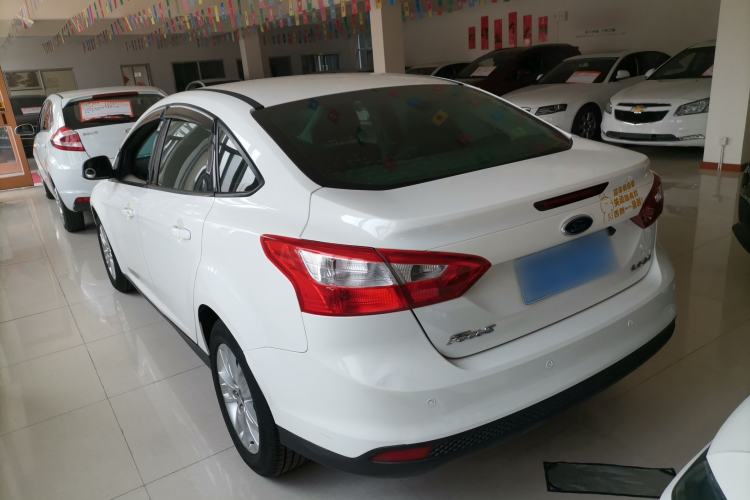 Used Ford Focus 2012 Sedan 1.6L Manual Comfort Model