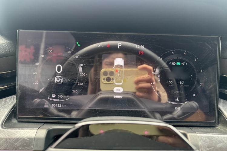 Used Lynk & Co 09 2021 2.0T Halo Six-Seater