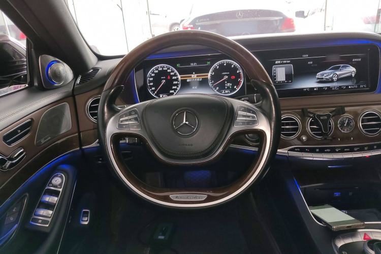 Used Mercedes-Benz S-Class 2016 S 320 L Luxury Model Steering Wheel