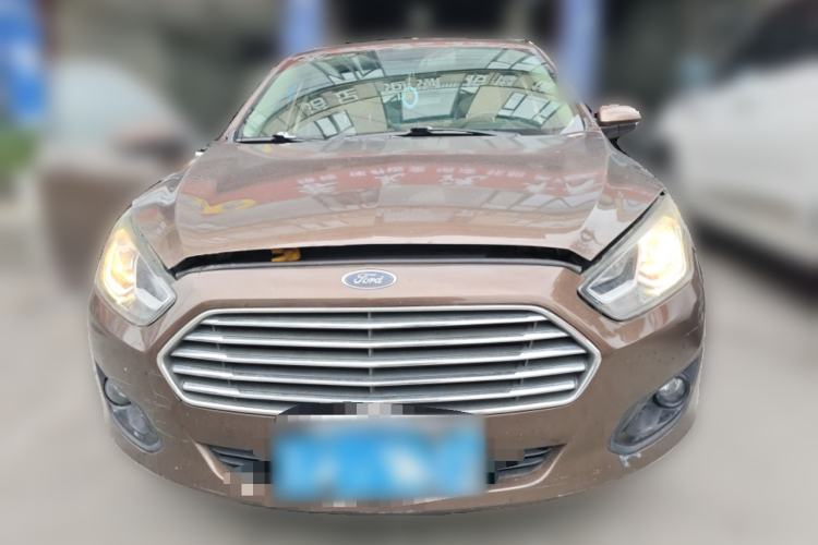 Used Ford Escort 2015 1.5L Automatic Comfort Edition Front