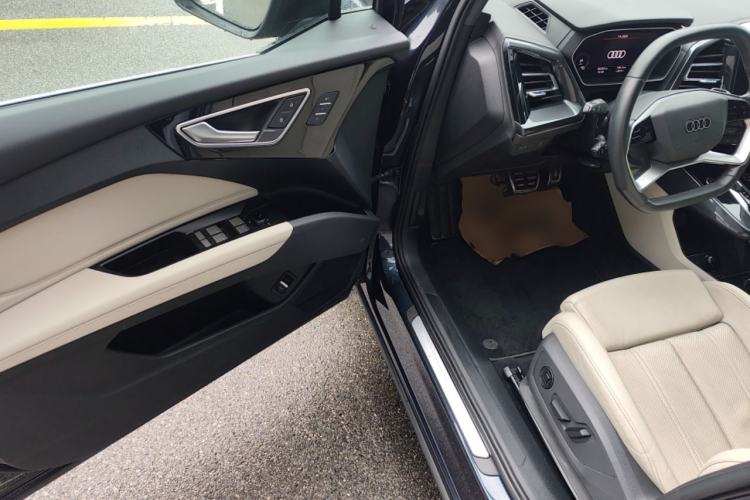 Used Audi Q4 e-tron 2023 50 e-tron quattro Visionary Edition