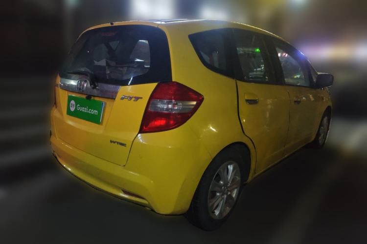 Used Honda Fit 2011 1.5L Automatic Luxury Edition Rear Right 45 Deg