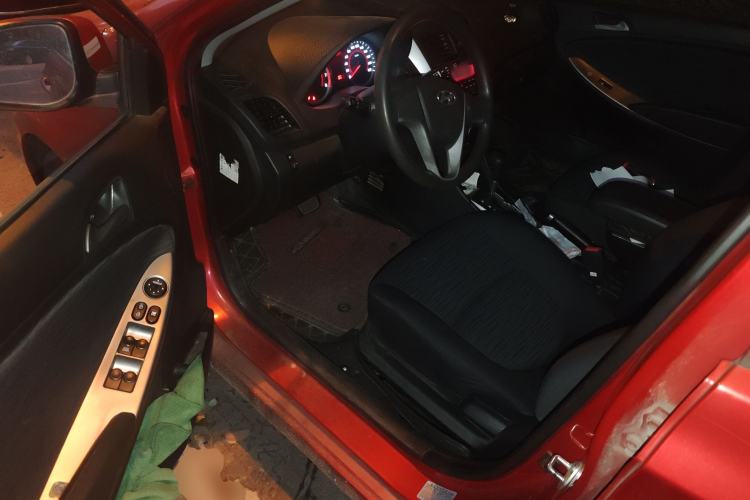 Used Hyundai Verna Ray 2014 1.4L Automatic GLX Driver Seat