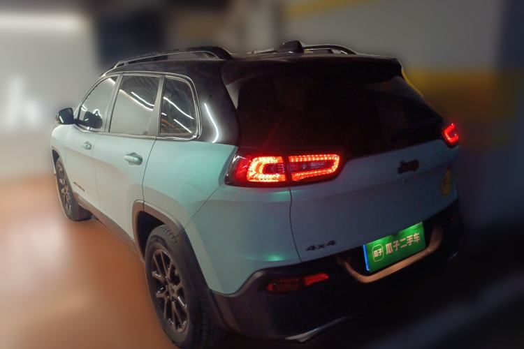 Used Jeep Cherokee 2016 2.4L Professional Smart Version