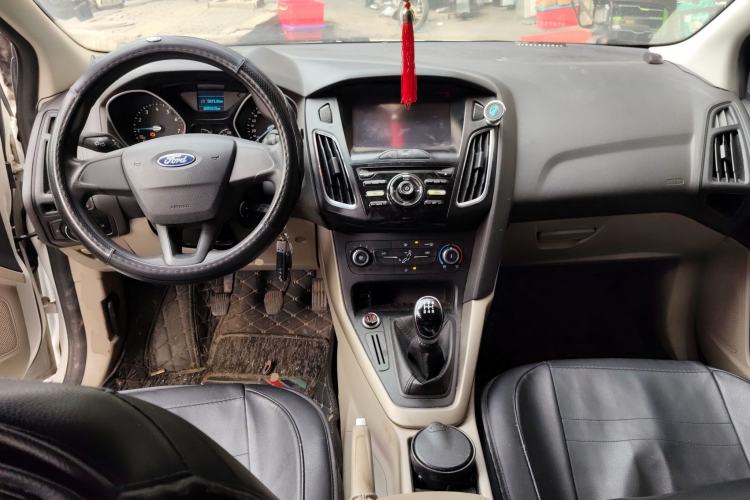 Used Ford Focus 2015 Sedan 1.6L Manual Comfort Model
