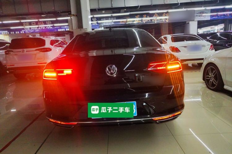 Used Volkswagen Magotan 2018 330TSI DSG Luxury Model Rear