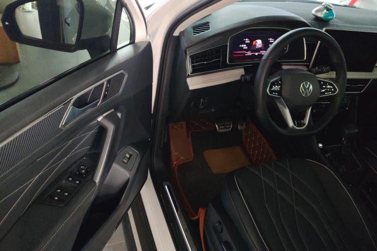 Used Volkswagen Tiguan L 2022 330TSI Automatic Two-Wheel Drive R-Line Enhanced Edition
