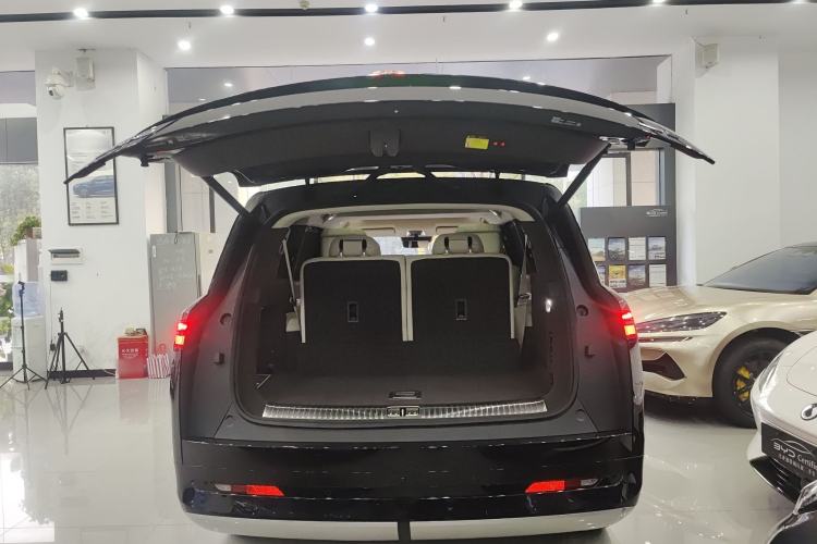 Used Denza N9 2025 Prestige Version