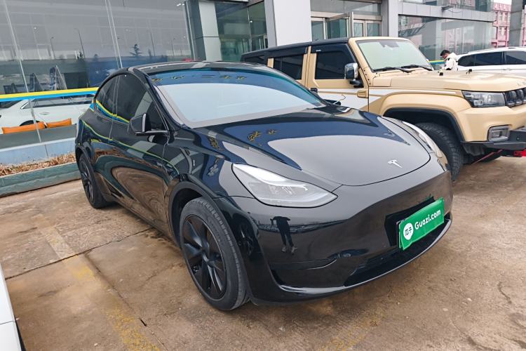Used Tesla Model Y 2023 Rear-Wheel-Drive Version

