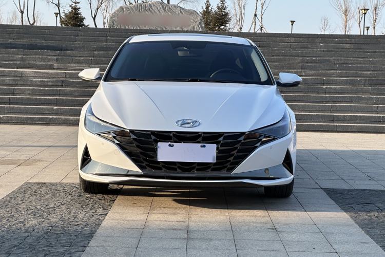 Used Hyundai Elantra 2021 1.5L CVT LUX Prestige Edition