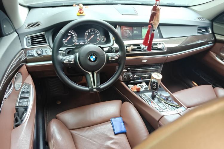 Used BMW 5 Series GT 2013 535i Leading Model
