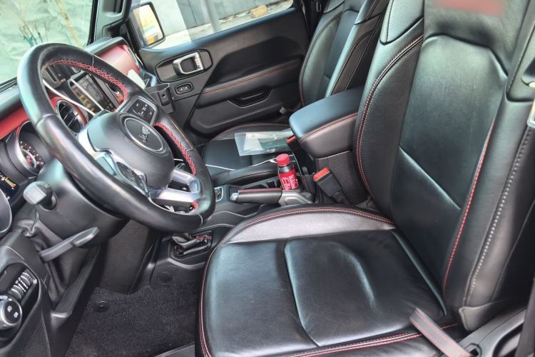 Used Jeep Wrangler 2019 2.0T Rubicon Four-Door Version China VI Emission Standard