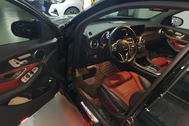 Used Mercedes-Benz GLC Coupe 2021 GLC 300 4MATIC Coupe SUV Driver Seat