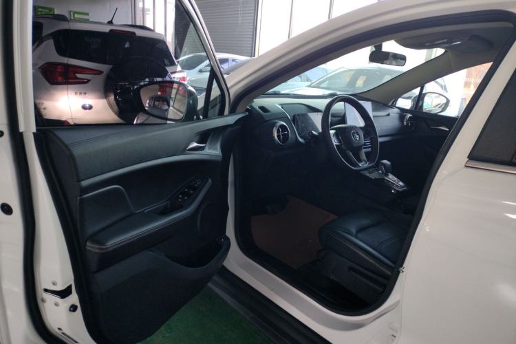 Used BYD Yuan New Energy 2019 EV535 Smart Connect Trendsetting Model
